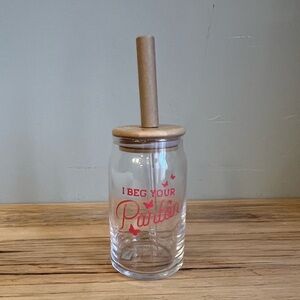 Dolly 'I Beg Your Parton’ 16oz Glass Tumbler With Lid and Straw